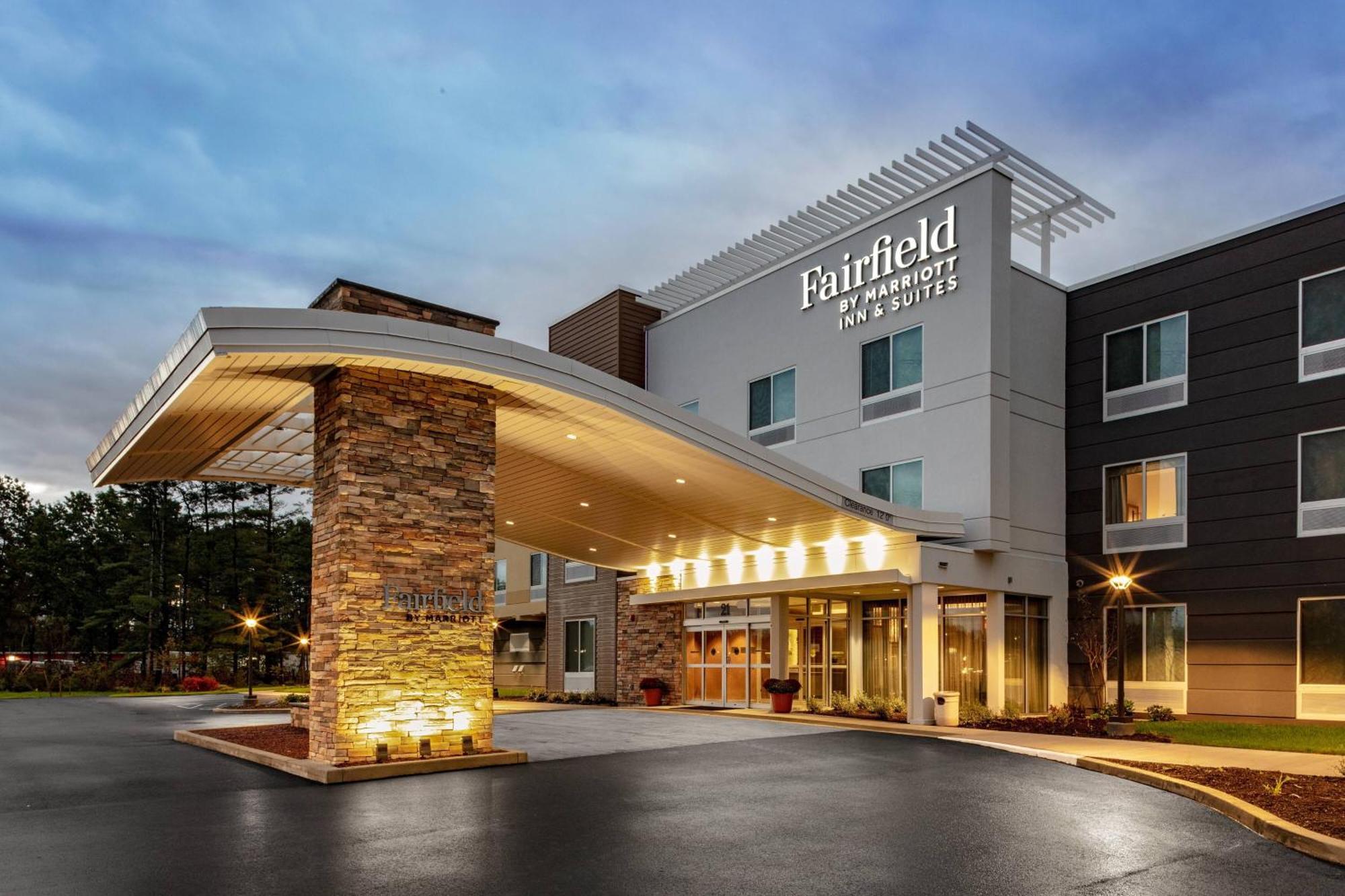 Fairfield Inn & Suites By Marriott Queensbury Glens Falls/Lake George Exteriör bild